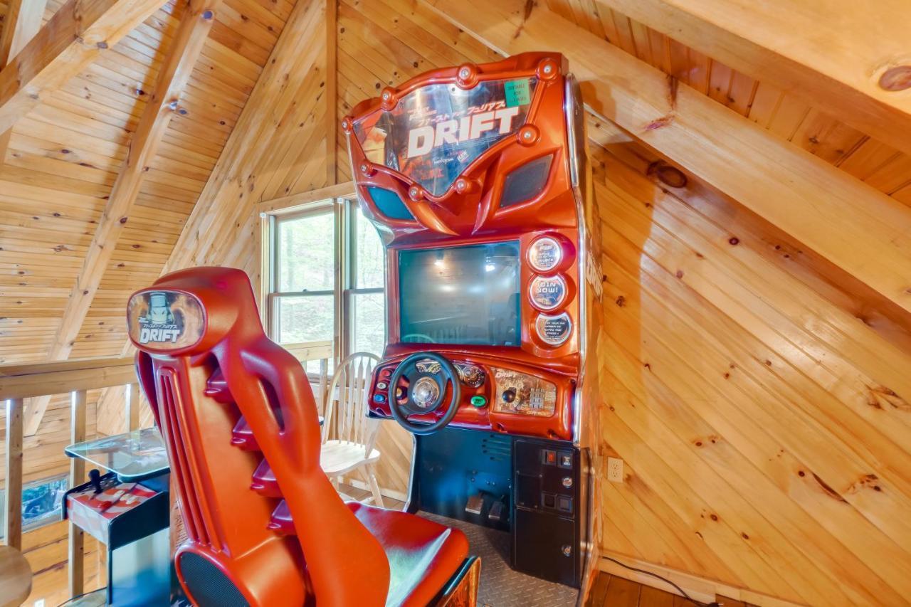 Cabin With Hot Tub About 6 Mi To Downtown Gatlinburg! Luaran gambar