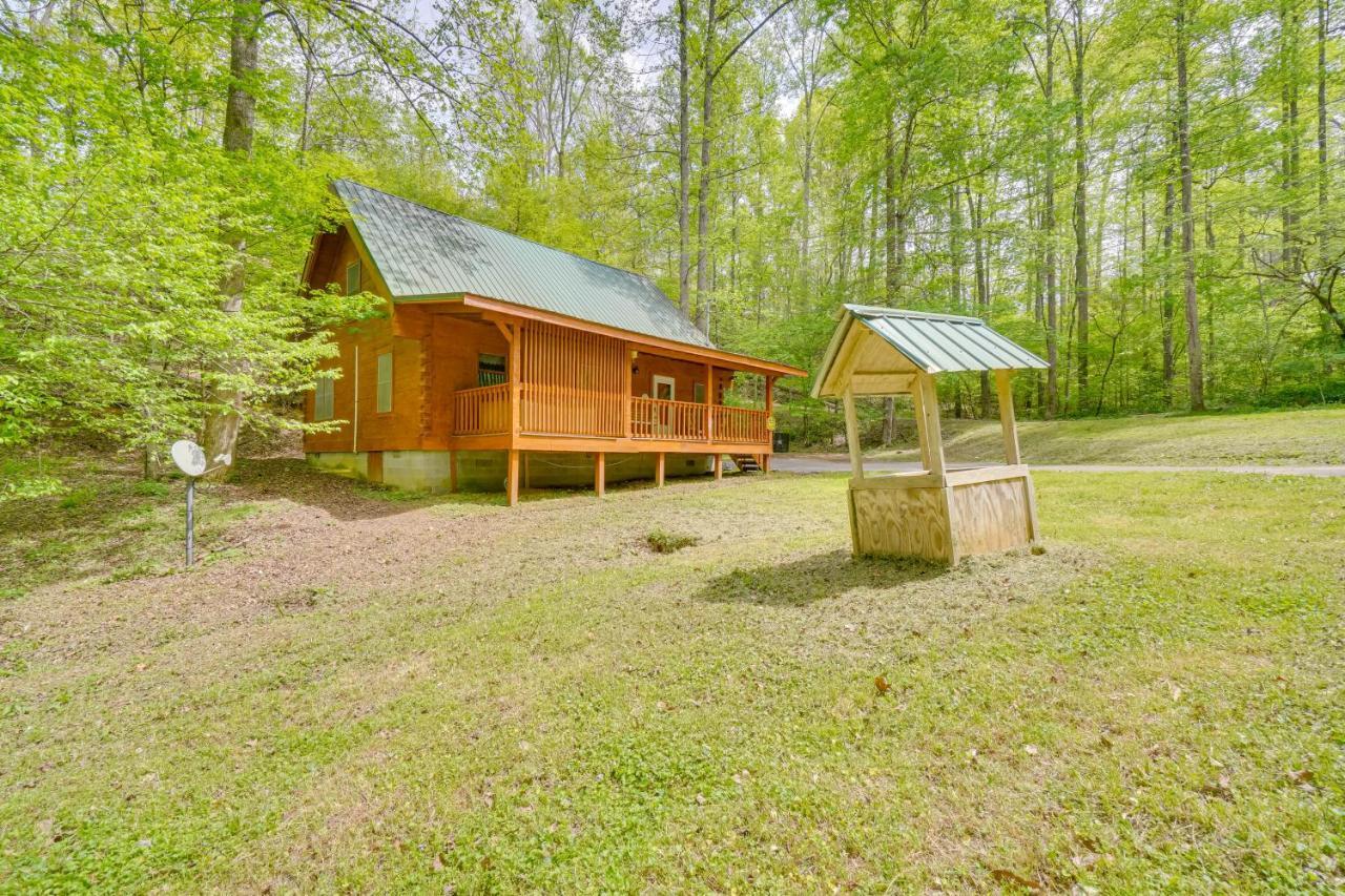 Cabin With Hot Tub About 6 Mi To Downtown Gatlinburg! Luaran gambar