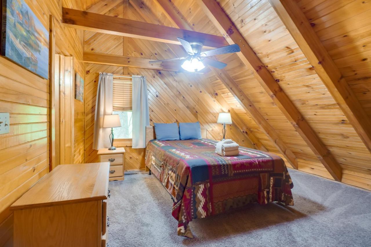 Cabin With Hot Tub About 6 Mi To Downtown Gatlinburg! Luaran gambar